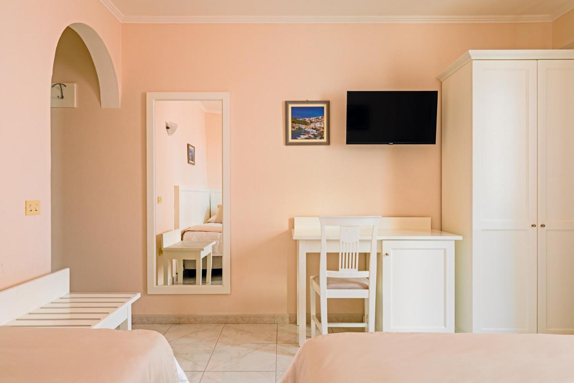 Hotel Da Raffaele Ischia Eksteriør bilde