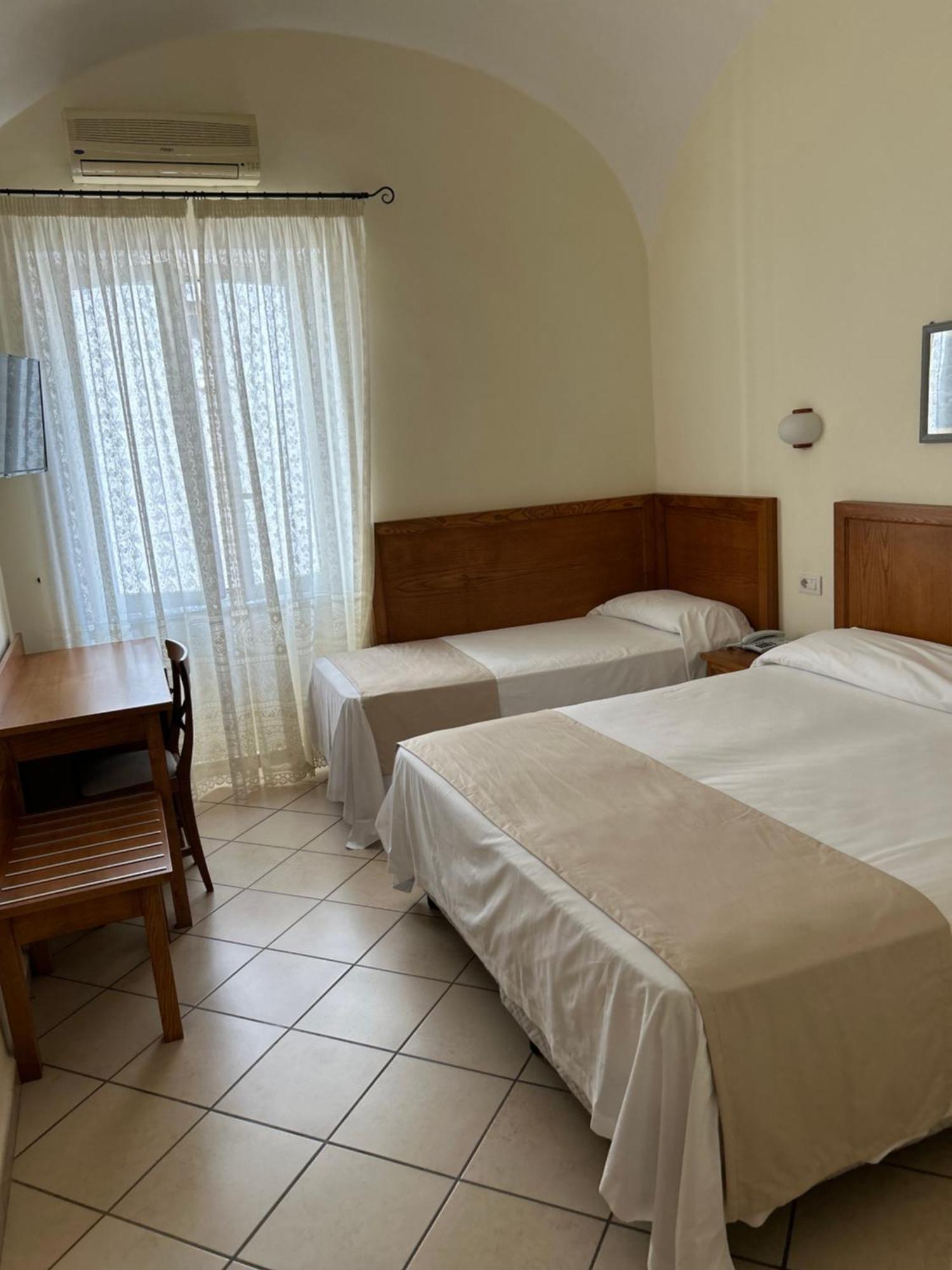 Hotel Da Raffaele Ischia Rom bilde